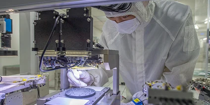 海南华芯智造按下生产“快进键”，奋力实现新春“开门红”