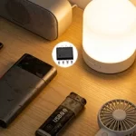 告别“专电专用”的烦恼：一颗全能芯如何让小型设备共享“电力池”