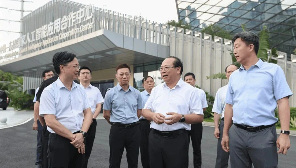 8月17日至18日，自治区人大常委会副主任、党组副书记农生文率调研组到南宁市
